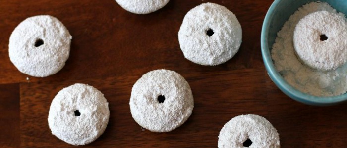 08Mini Powdered Doughnuts