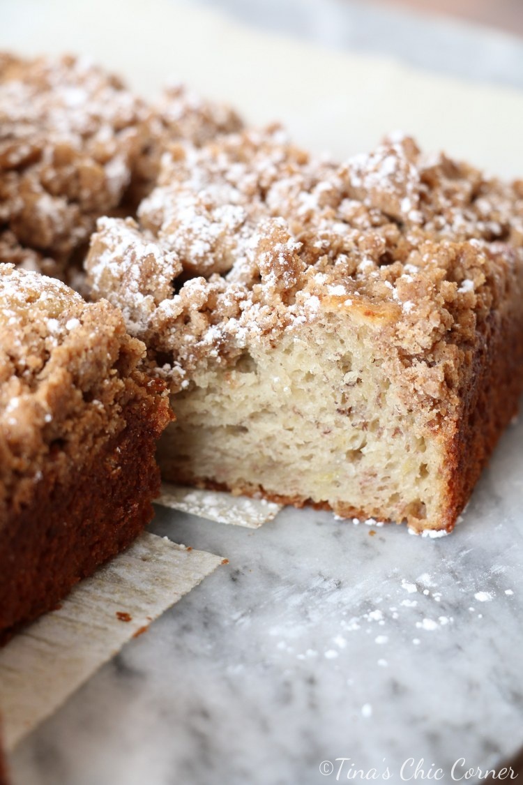 Banana Crumb Cake – Tina's Chic Corner